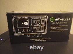 MILWAUKEE MC122 PH Controller with Mounting Kit & Probe Holder Open Box