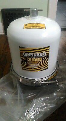Spinner II Model 3600 Oil Centrifuge Oil filter with Level Control Base