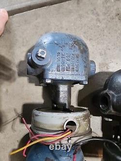 Used Mercoid Boiler Level Control Switch 123-152 150psi Cl30 120v/240v 1 Npt