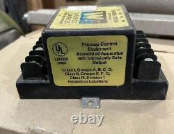 Warrick Controls Series 27A 1D0 27A1D0 CONDUCTIVITY BASED LIQUID LEVEL CONTROL